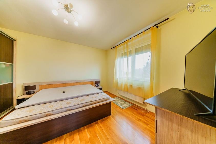 Casă individuală cu 5 camere cu Canalizare în Central