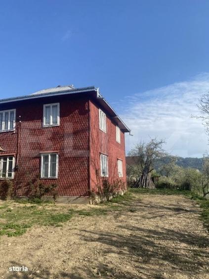 Casă cu 4 camere cu Teren 1532 Mp în Central