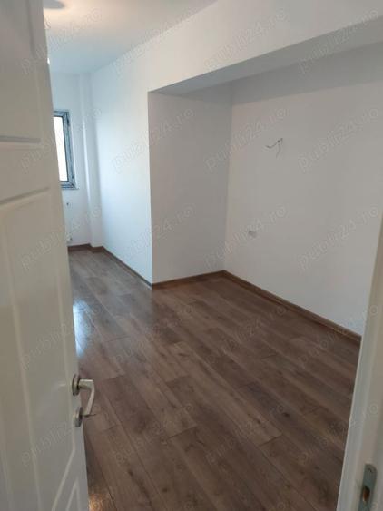 Apartament cu 3 camere decomandat în Ostroveni