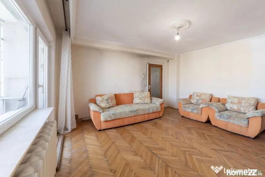 Apartament cu 3 camere decomandat în Găvana