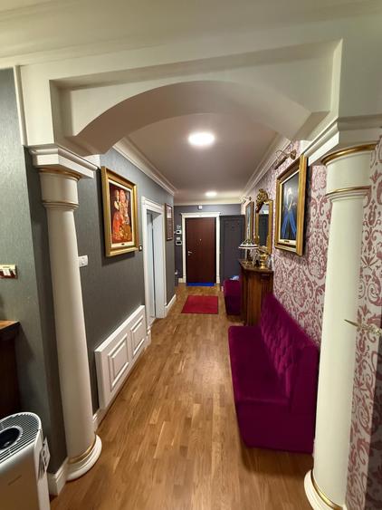 Apartament cu 4 camere decomandat în Aviației