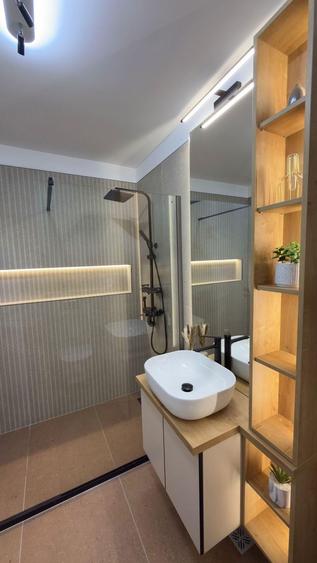 Apartament cu 2 camere semidecomandat, mobilat în Florești