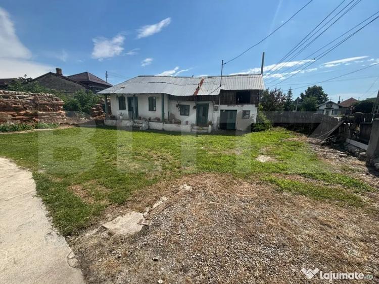 Teren de 448 mp, în Răzvad