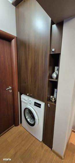 Apartament cu 4 camere decomandat în CET