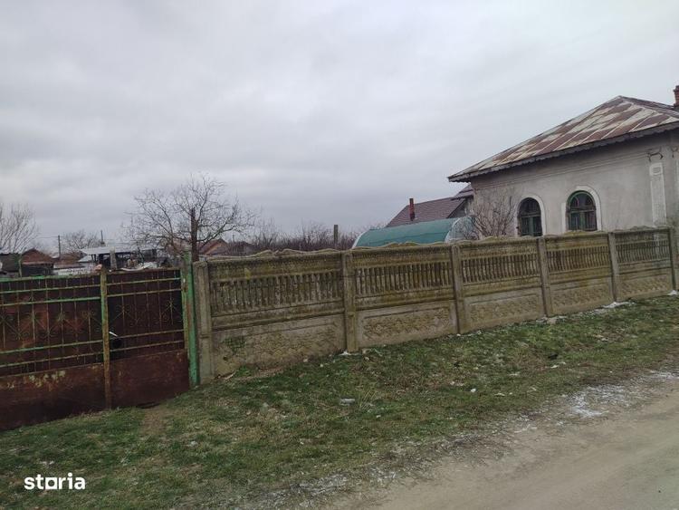 Spațiu comercial, în Coșoveni