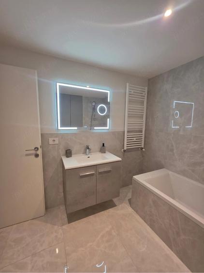 Apartament cu 2 camere semidecomandat în Aradului