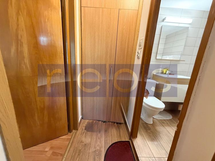 Apartament cu 2 camere semidecomandat, mobilat în Tei