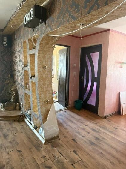 Apartament cu 3 camere decomandat în Mărăței