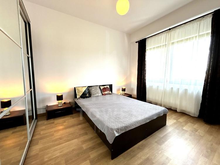 Apartament cu 3 camere decomandat în Sub Arini