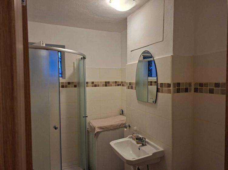 Apartament cu 2 camere semidecomandat în Centrul Civic