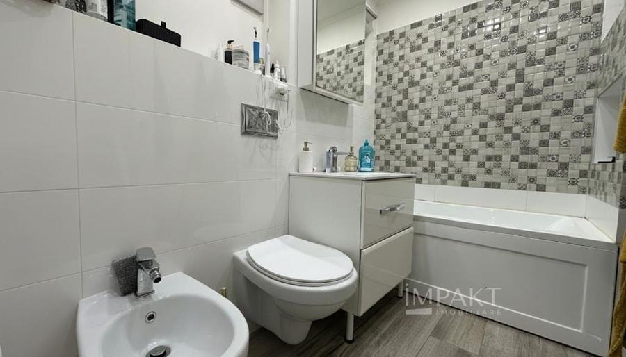 Apartament cu 3 camere decomandat, mobilat în Aurel Vlaicu