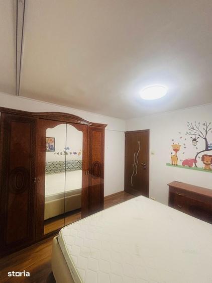 Apartament cu 2 camere decomandat în Calea București