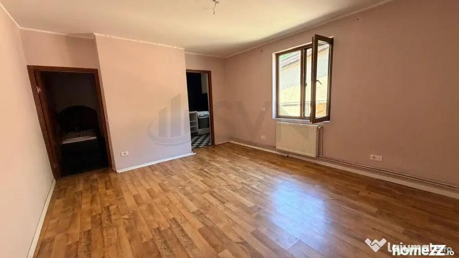Casă cu 4 camere cu Teren 134 Mp în Cotroceni
