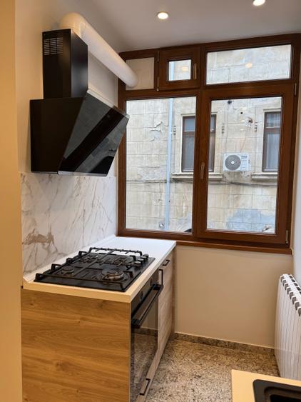 Apartament cu 3 camere decomandat în Capitale