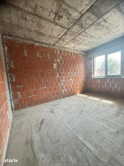 Casă cu Teren 462 Mp în Central