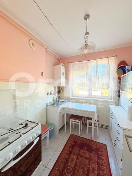 Apartament cu 2 camere semidecomandat, mobilat în Ultracentral