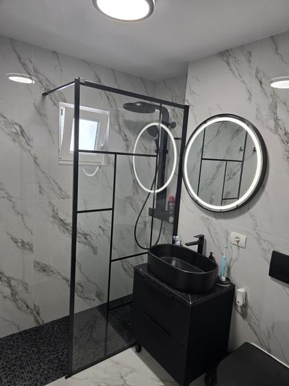 Apartament cu 2 camere decomandat, mobilat în Central