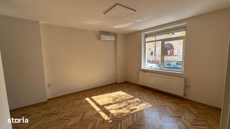 Casă cu 4 camere cu Teren 120 Mp în Cantemir