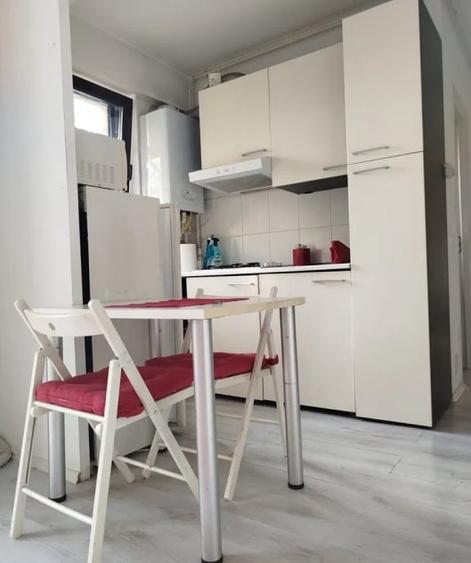 Apartament cu 2 camere decomandat, mobilat în Bucureștii Noi