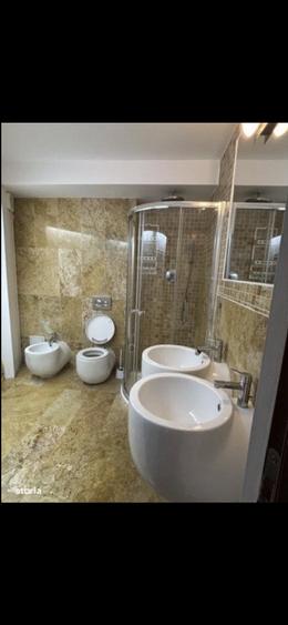 Apartament cu 4 camere decomandat, mobilat în P-ța Alba Iulia