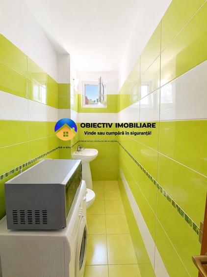 Apartament cu 4 camere decomandat în Precista