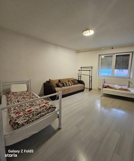Casă cu 3 camere în Central