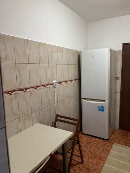 Apartament cu 2 camere decomandat în Drumul Taberei
