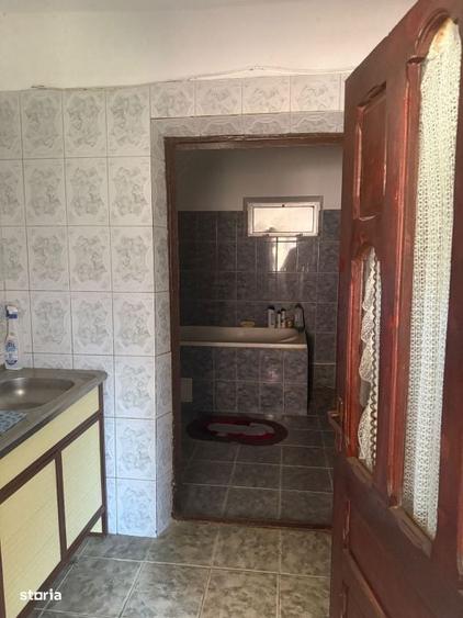 Casă cu 4 camere în Vârvor