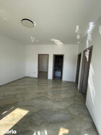 Casă cu 4 camere cu Teren 400 Mp în Lumina