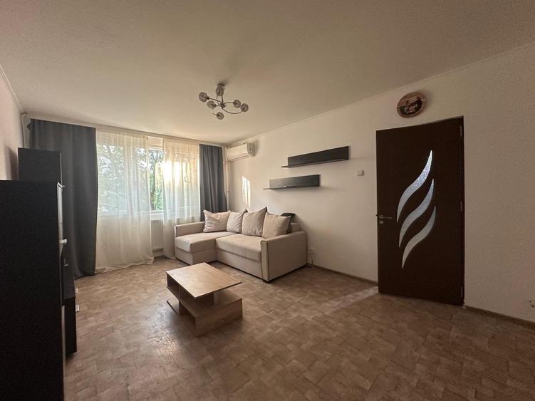 Apartament cu 3 camere semidecomandat în Nicolae Grigorescu