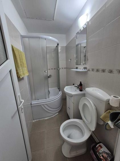 Garsonieră decomandată în Central