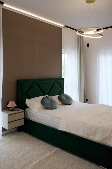 Duplex cu 5 camere cu Canalizare în Florești