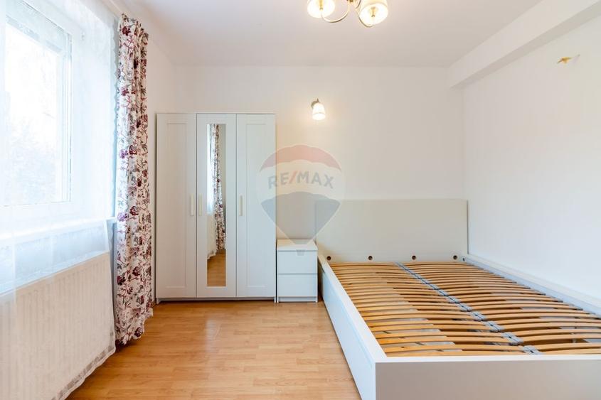 Casă cu 4 camere cu Teren 210 Mp în Central