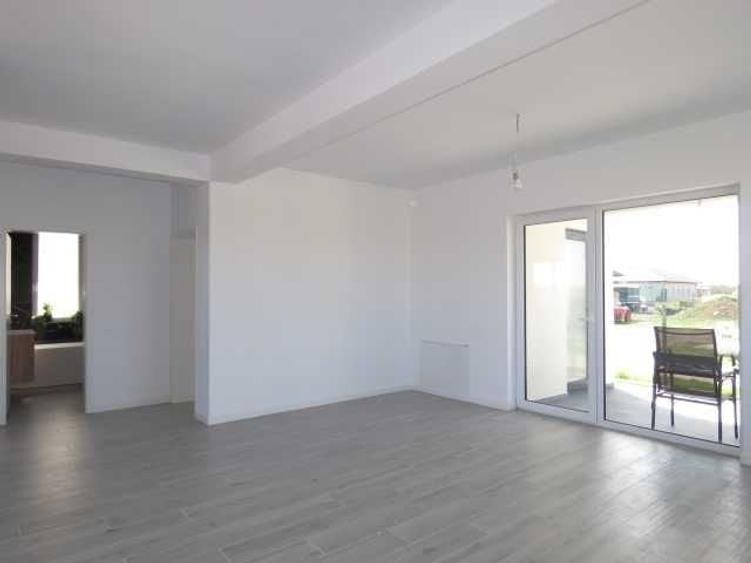 Casă cu 3 camere în Sânmartin
