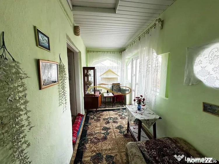 Casă cu 4 camere cu Teren 4500 Mp în Negri