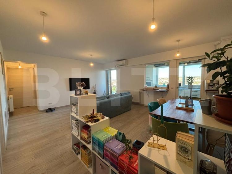 Apartament cu 3 camere decomandat, mobilat în Lăpuș Argeș