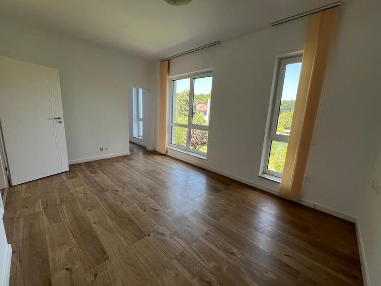 Casă individuală cu 3 camere cu Canalizare în Corbeanca