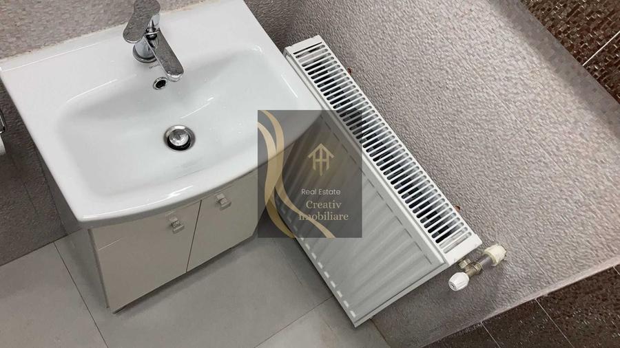 Garsonieră decomandată în Gorjului
