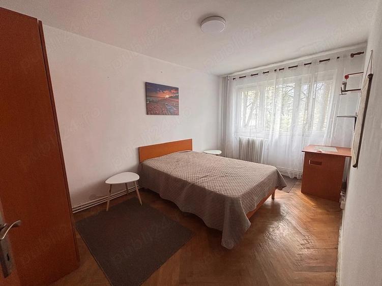 Apartament cu 4 camere decomandat în Tătărași