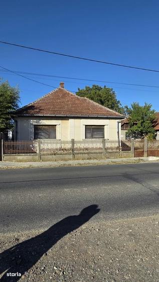 Casă cu 3 camere în Apa