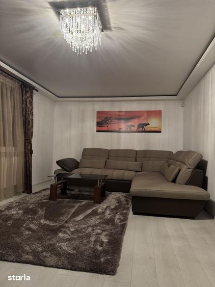 Casă cu 4 camere cu Teren 242 Mp în Central