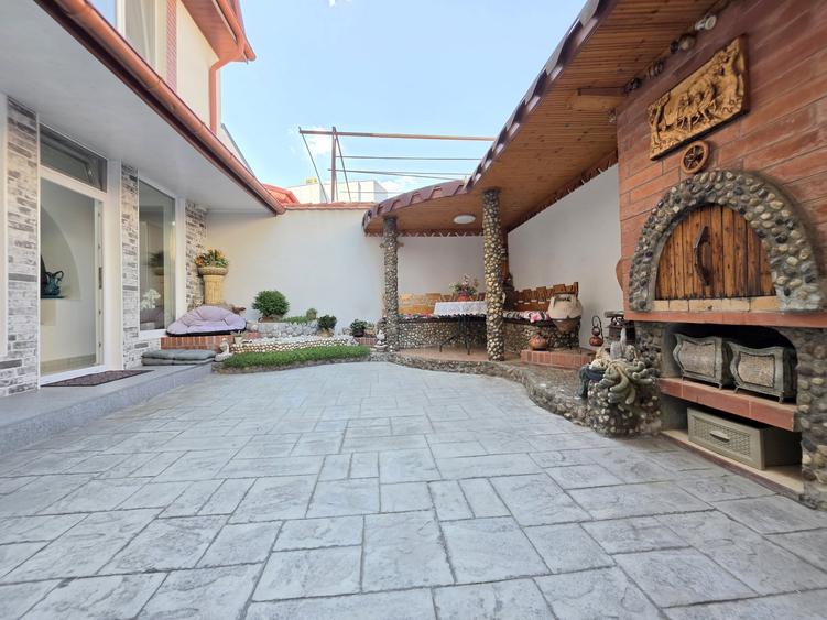 Casă individuală cu 2 camere cu Teren 200 Mp în Muncii
