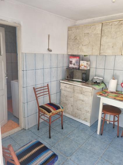 Casă individuală cu 3 camere cu Canalizare în Rahova