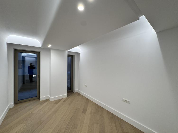 Apartament cu 3 camere decomandat în Voluntari