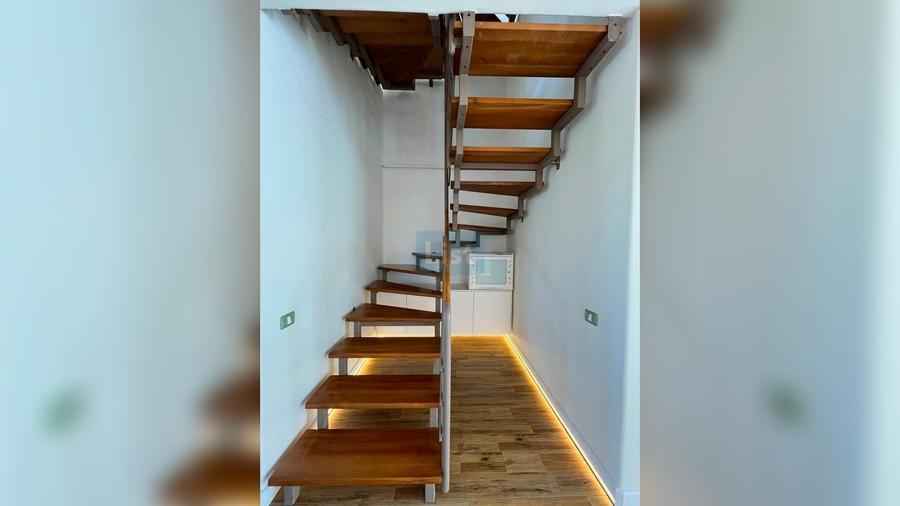 Apartament cu 5 camere semidecomandat în Zorilor