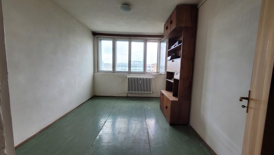 Apartament cu 3 camere decomandat în Nord