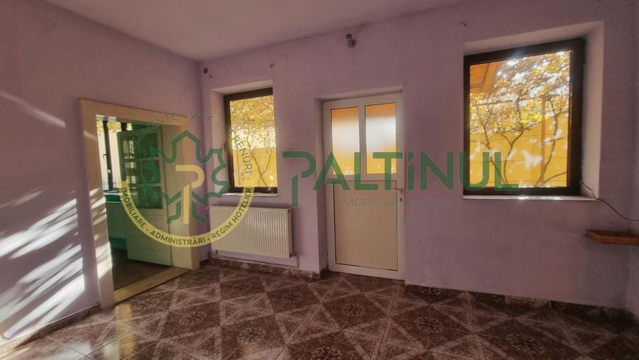Casă individuală cu 4 camere cu Canalizare în Turnișor