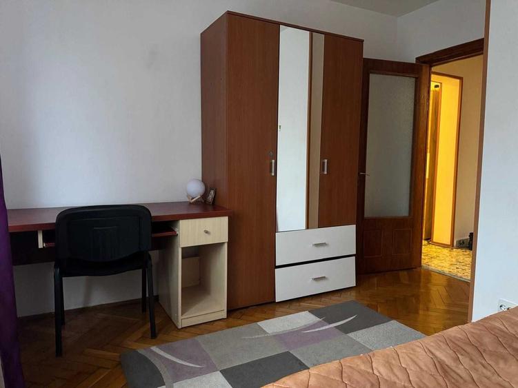 Apartament cu 2 camere decomandat în Gară