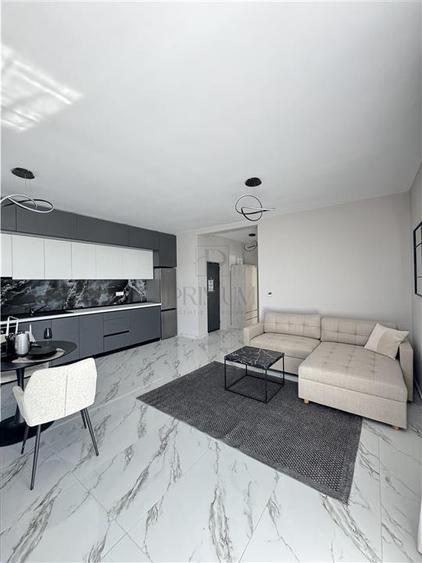 Apartament cu 2 camere semidecomandat, mobilat în Giroc