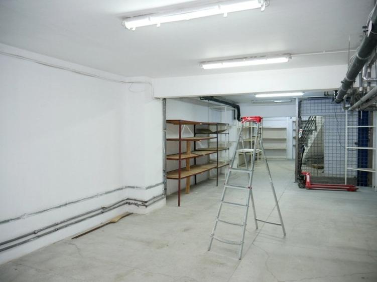UNIRII, 105 MP PARTER + (95 MP SUBSOL),  MAGAZIN/SHOWROOM, COMISION 0% - 13